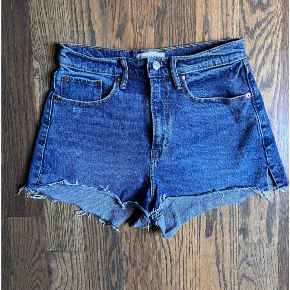 Abercrombie & Fitch High Rise Mom Short (Curve Love)